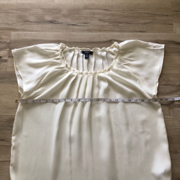Chaps Elegant Cream Women's Top - Picture 6 of 8